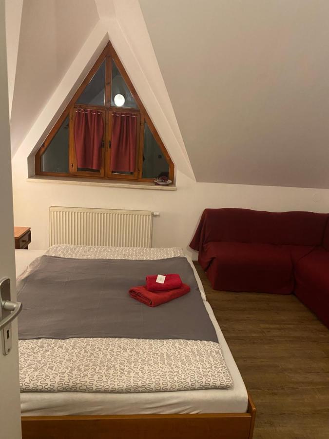 Hôtel Restaurace U Vlkové à Kamenice Extérieur photo